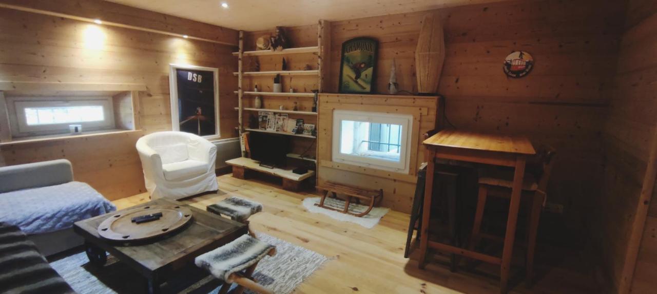 Appartement Au Rez De Jardin D'Une Villa Mexicaine Avec Jacuzzi Barcelonnette Zewnętrze zdjęcie
